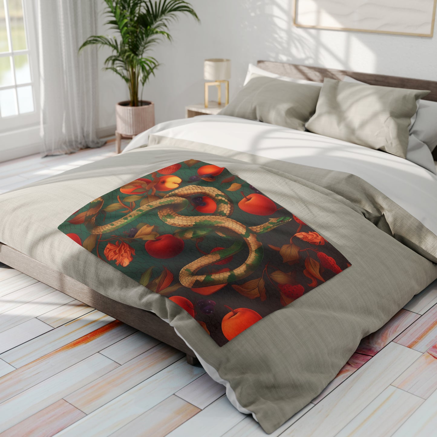 Arctic Fleece Blanket Snake and Apples